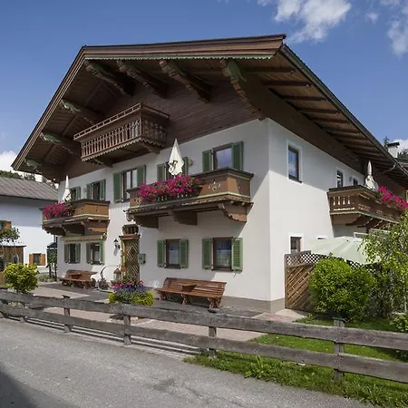 Landgasthof Dorfstadl Värdshus 3*