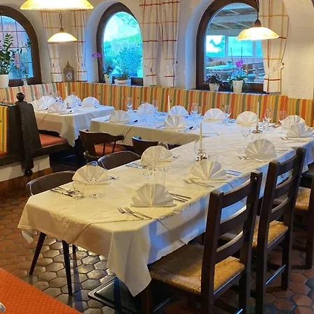 Landgasthof Dorfstadl イン 3*