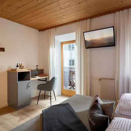 Landgasthof Dorfstadl イン 3*