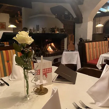 Landgasthof Dorfstadl Fogadó Kössen