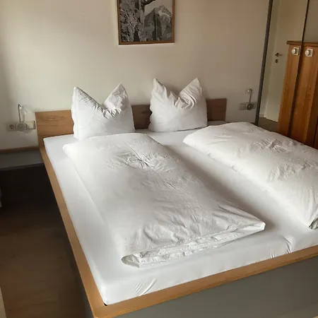 Landgasthof Dorfstadl Inn Kossen